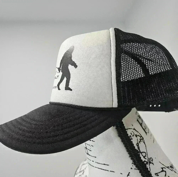 Redington trucker hat - Picture 2 of 6